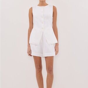 NWT Alessia DISSH White Linen Vest